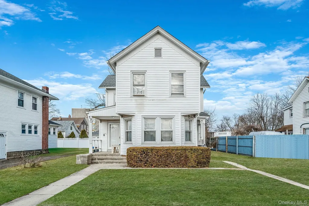 19 Academy Street Patchogue NY 11772