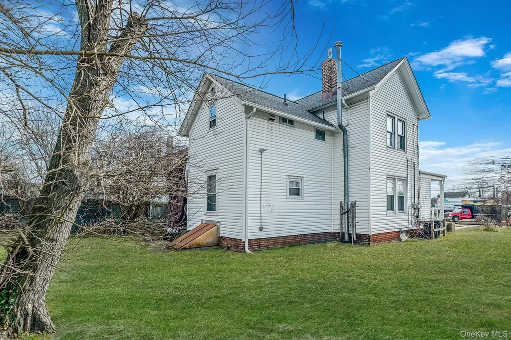 19 Academy Street Patchogue NY 11772