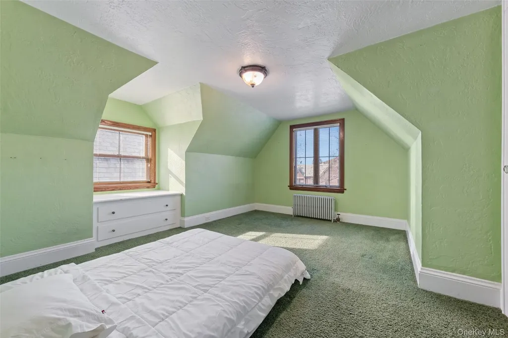 7717 82nd Street Glendale NY 11385