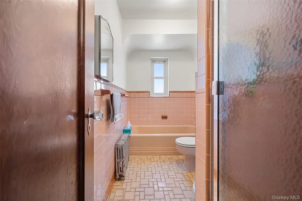 7717 82nd Street Glendale NY 11385