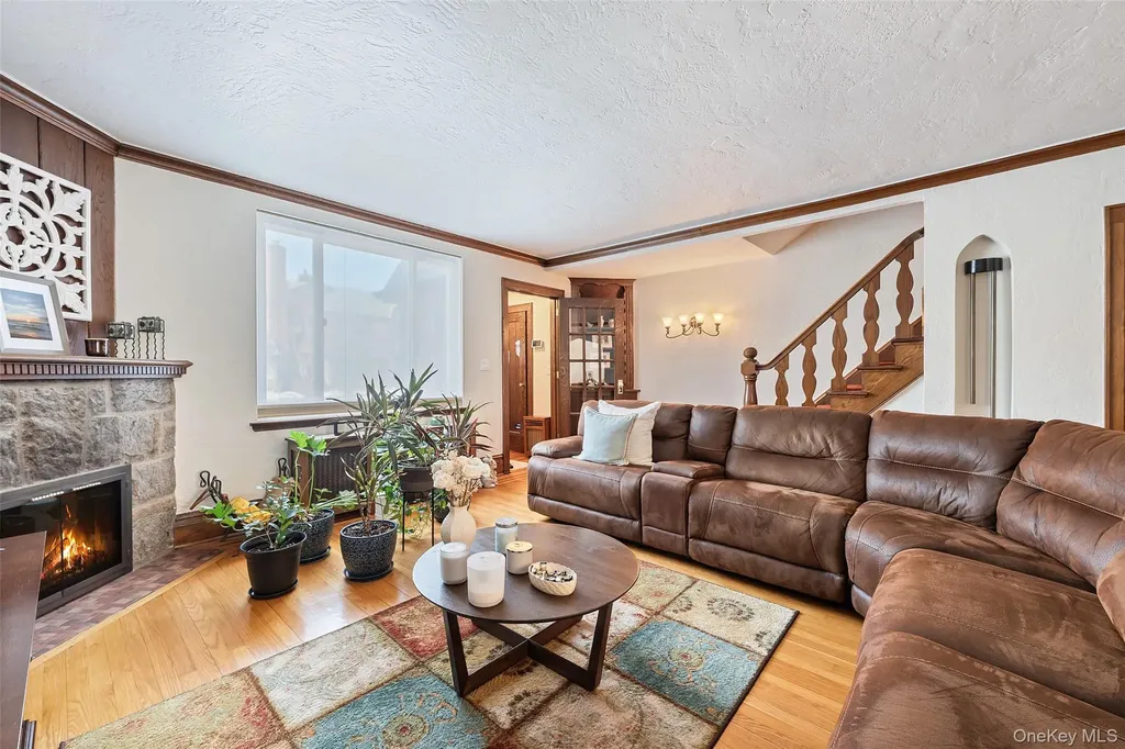 7717 82nd Street Glendale NY 11385
