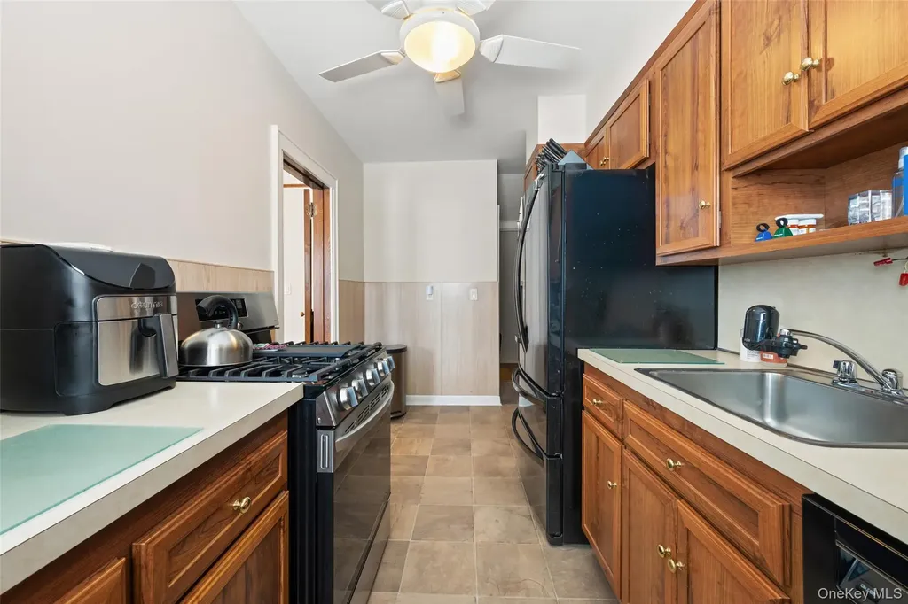 7717 82nd Street Glendale NY 11385