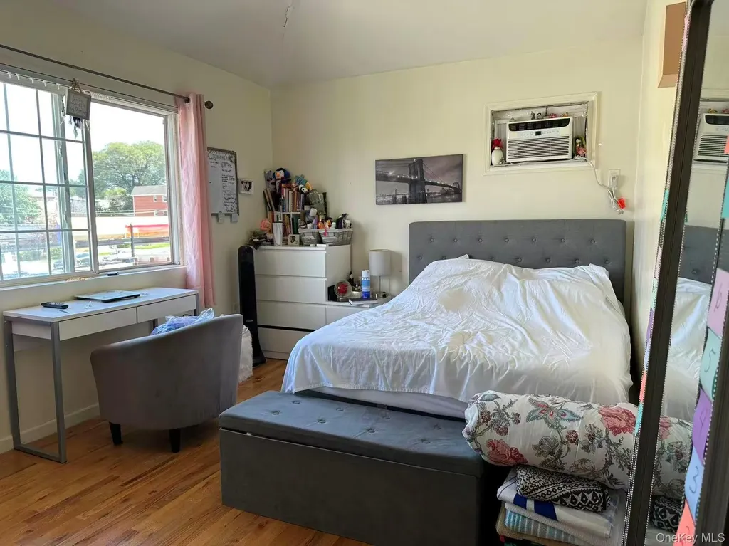 80-29 57th Street Glendale NY 11385
