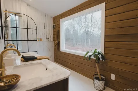 281 Falls Road Hudson NY 12534