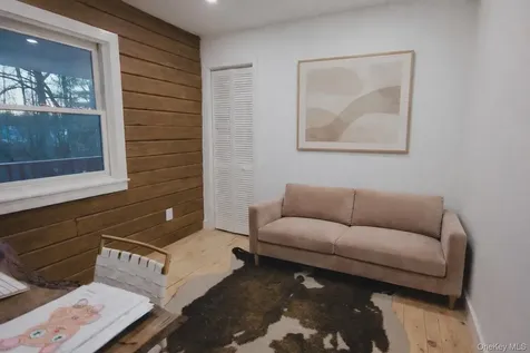 281 Falls Road Hudson NY 12534