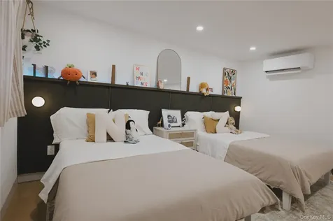 281 Falls Road Hudson NY 12534