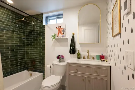 281 Falls Road Hudson NY 12534