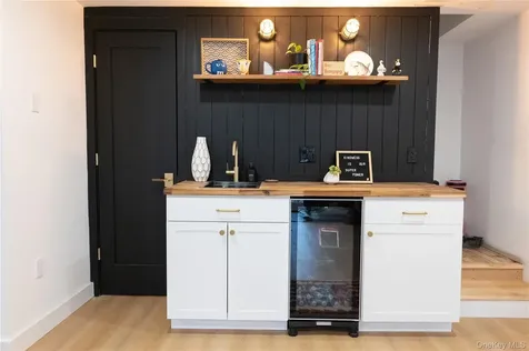 281 Falls Road Hudson NY 12534