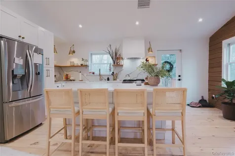 281 Falls Road Hudson NY 12534