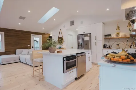 281 Falls Road Hudson NY 12534