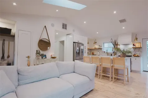 281 Falls Road Hudson NY 12534