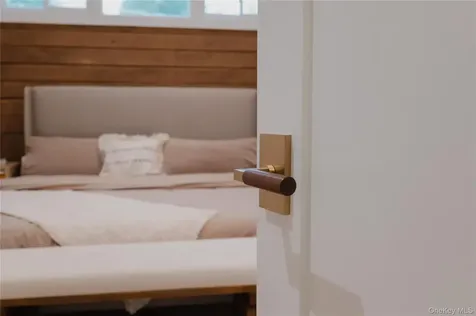 281 Falls Road Hudson NY 12534