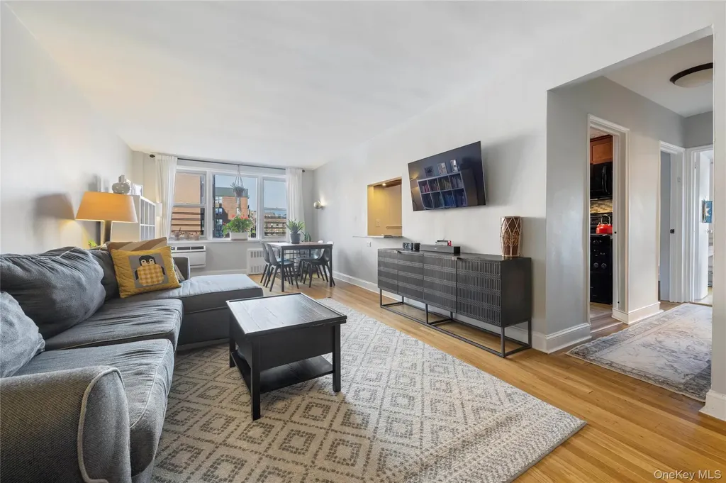 3475 Greystone Avenue Bronx NY 10463