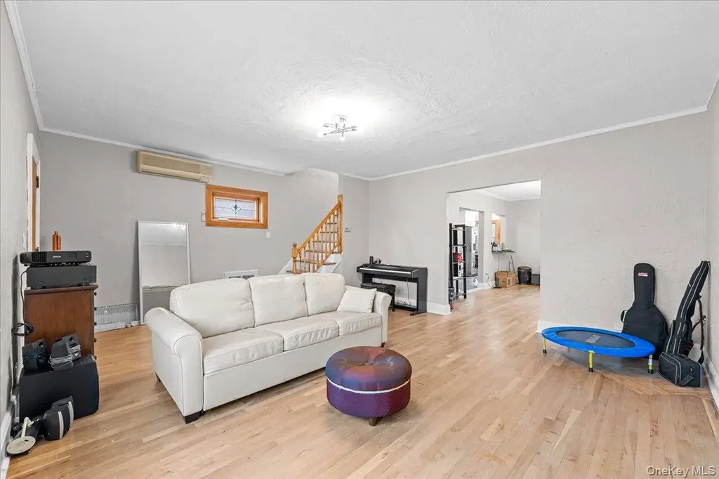 128 Kimball Terrace Yonkers NY 10704