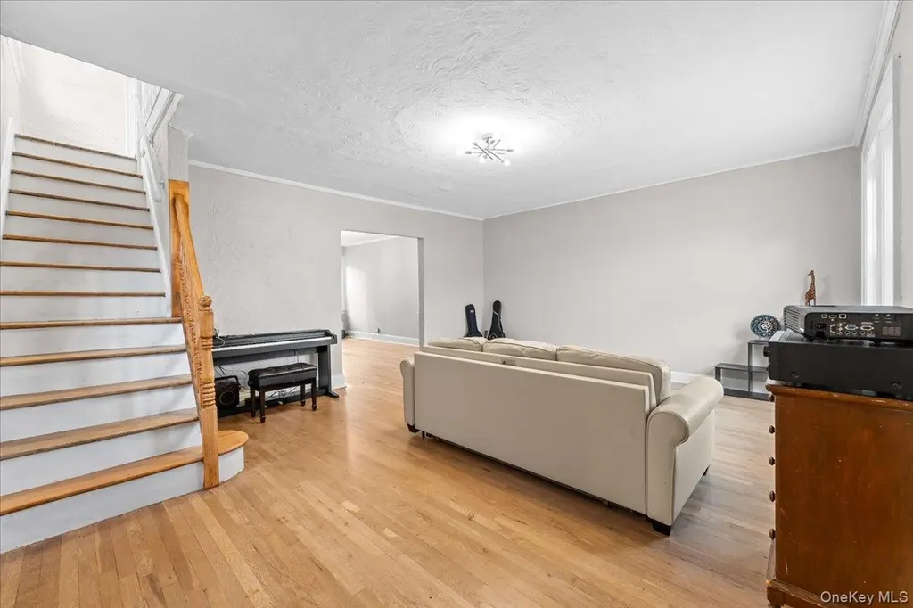 128 Kimball Terrace Yonkers NY 10704