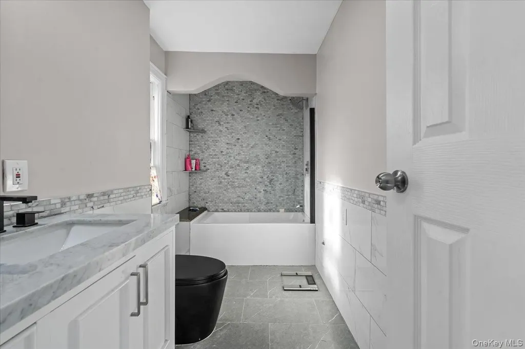 128 Kimball Terrace Yonkers NY 10704