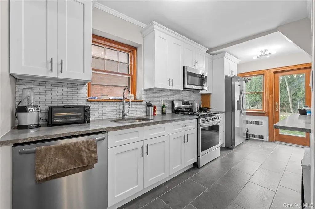 128 Kimball Terrace Yonkers NY 10704