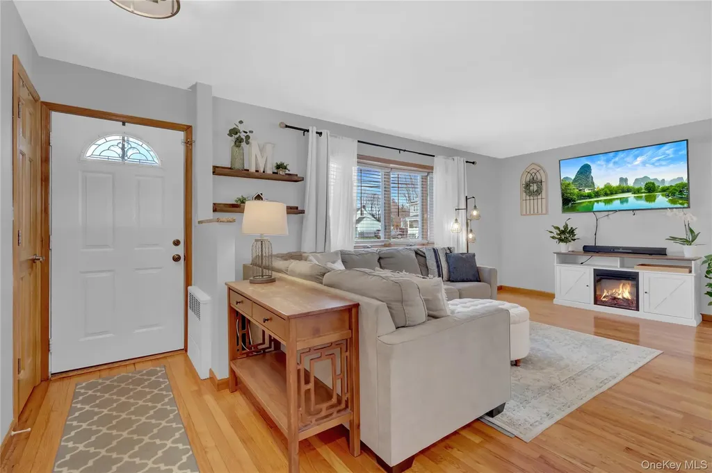 57 Roosevelt Drive Bethpage NY 11714