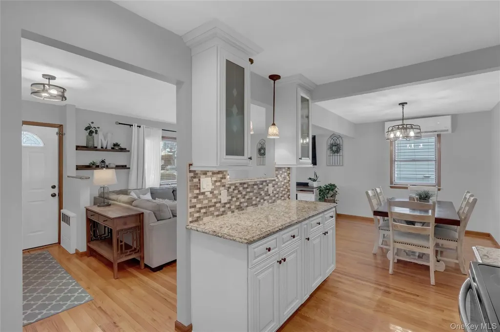 57 Roosevelt Drive Bethpage NY 11714
