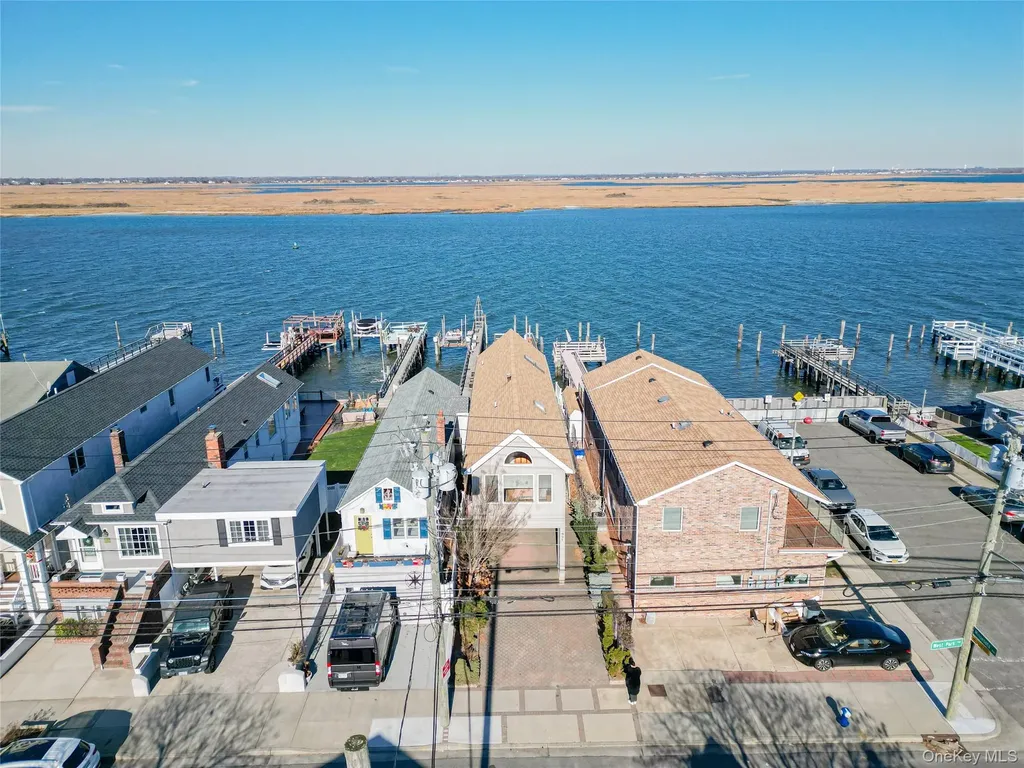 991 W Park Avenue Long Beach NY 11561