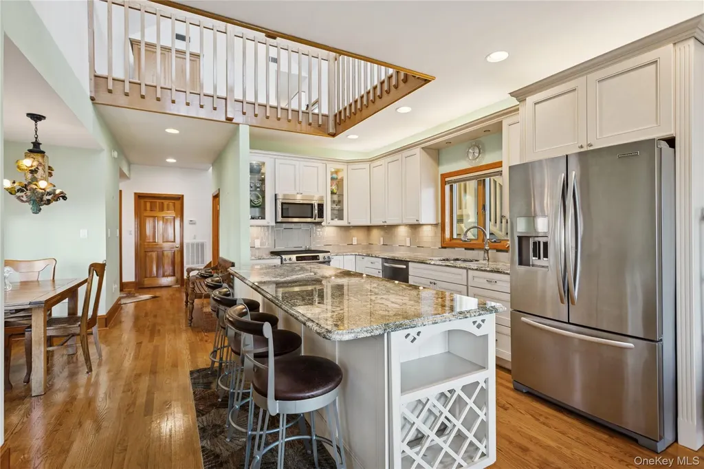 991 W Park Avenue Long Beach NY 11561