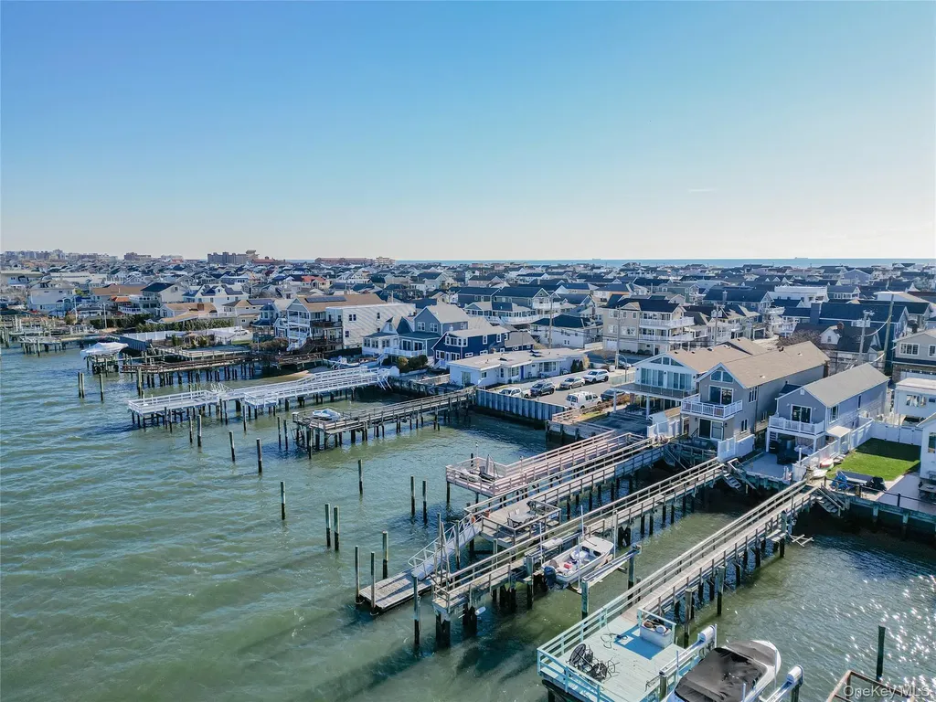 991 W Park Avenue Long Beach NY 11561