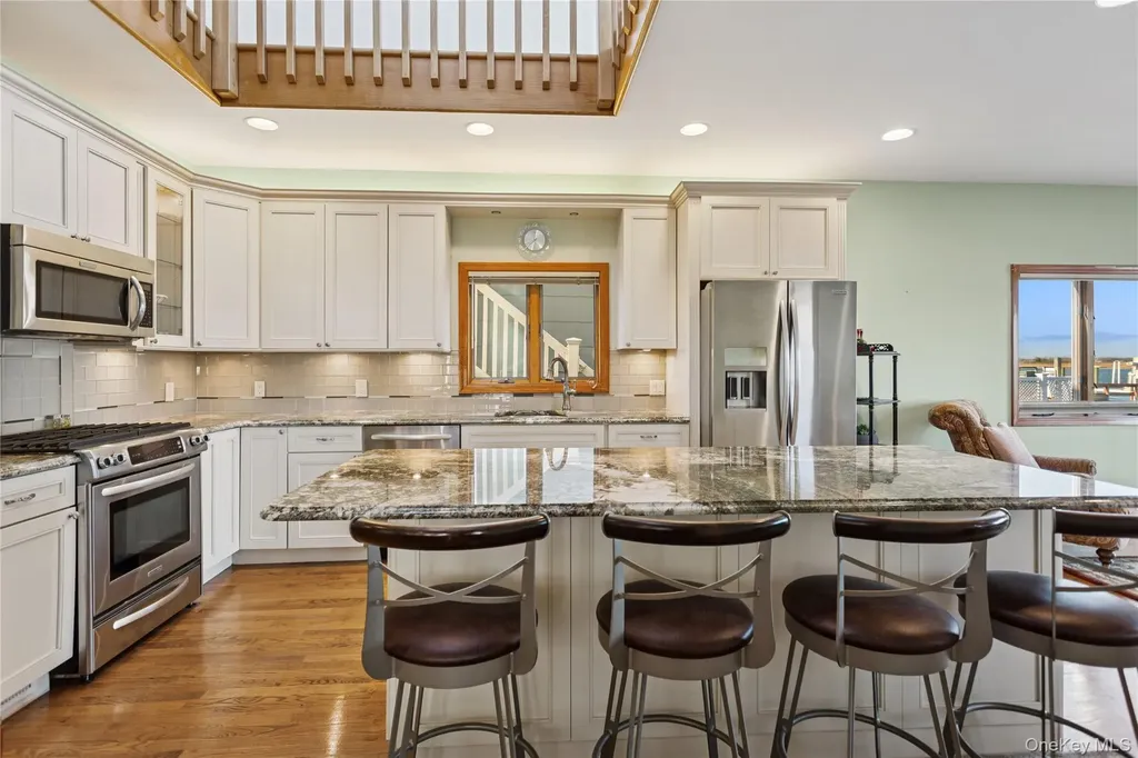 991 W Park Avenue Long Beach NY 11561