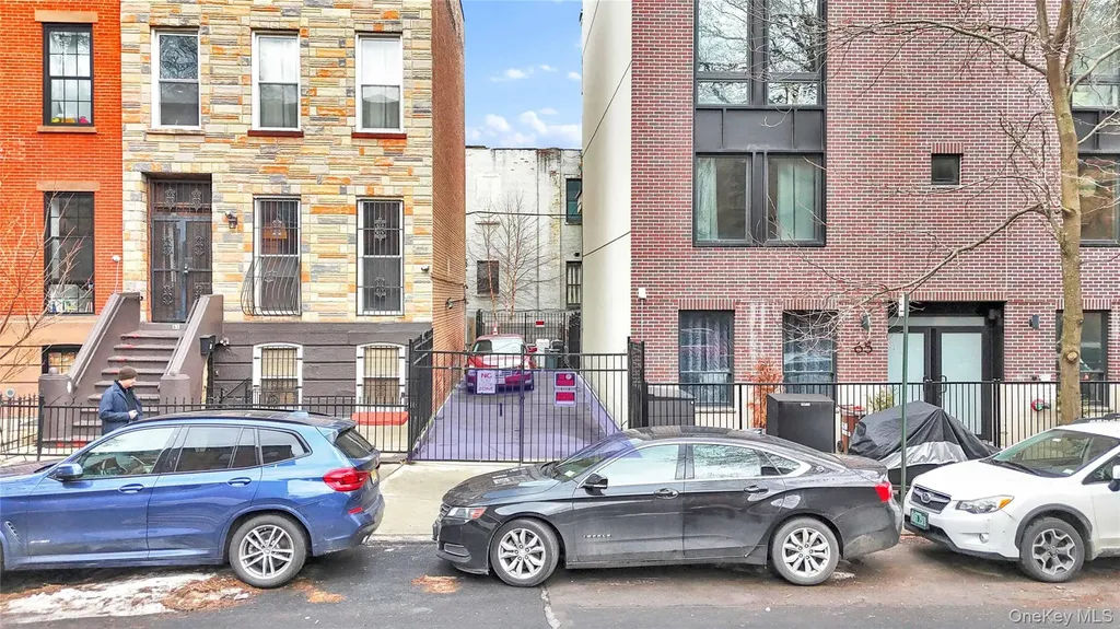 63 Irving Place Brooklyn NY 11238