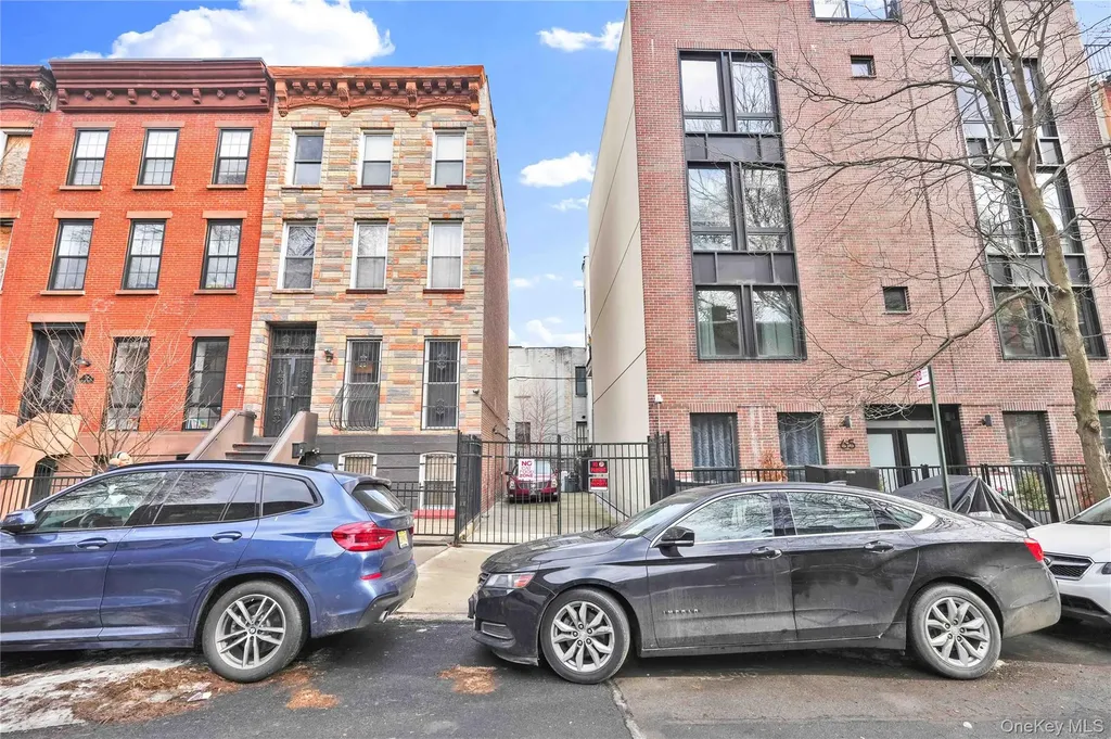 63 Irving Place Brooklyn NY 11238