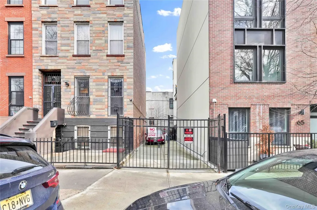 63 Irving Place Brooklyn NY 11238