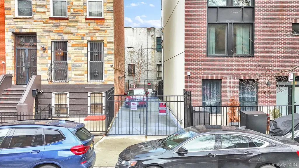 63 Irving Place Brooklyn NY 11238