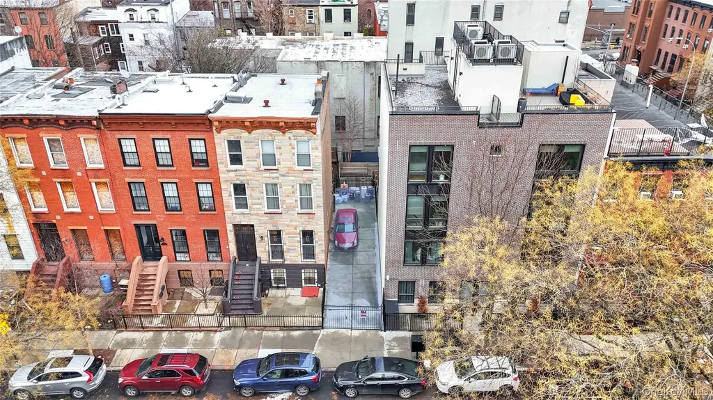 63 Irving Place Brooklyn NY 11238