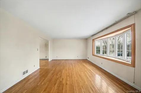 39 Claire Avenue New Rochelle NY 10804