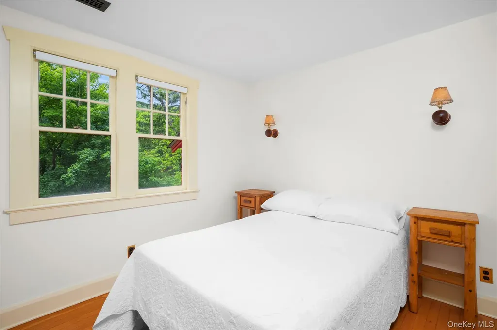 16 Locust Drive Cold Spring NY 10516