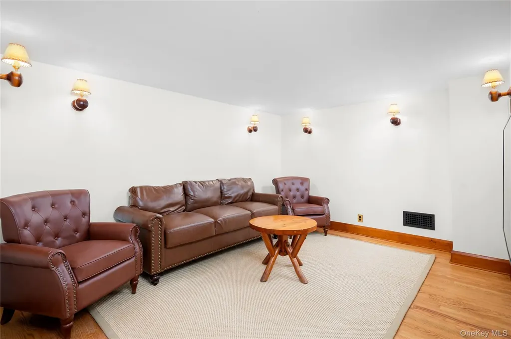 16 Locust Drive Cold Spring NY 10516
