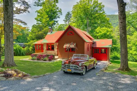 16 Locust Drive Cold Spring NY 10516