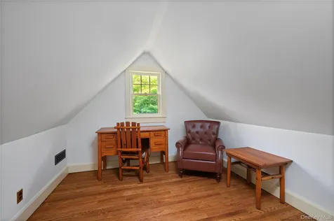 16 Locust Drive Cold Spring NY 10516