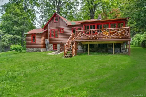 16 Locust Drive Cold Spring NY 10516