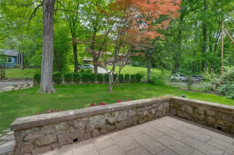16 Locust Drive Cold Spring NY 10516