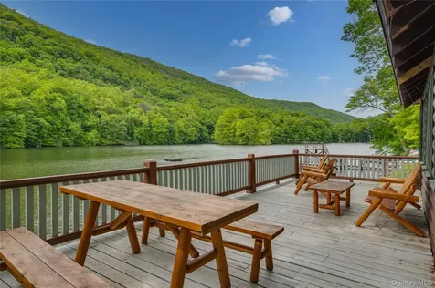 16 Locust Drive Cold Spring NY 10516