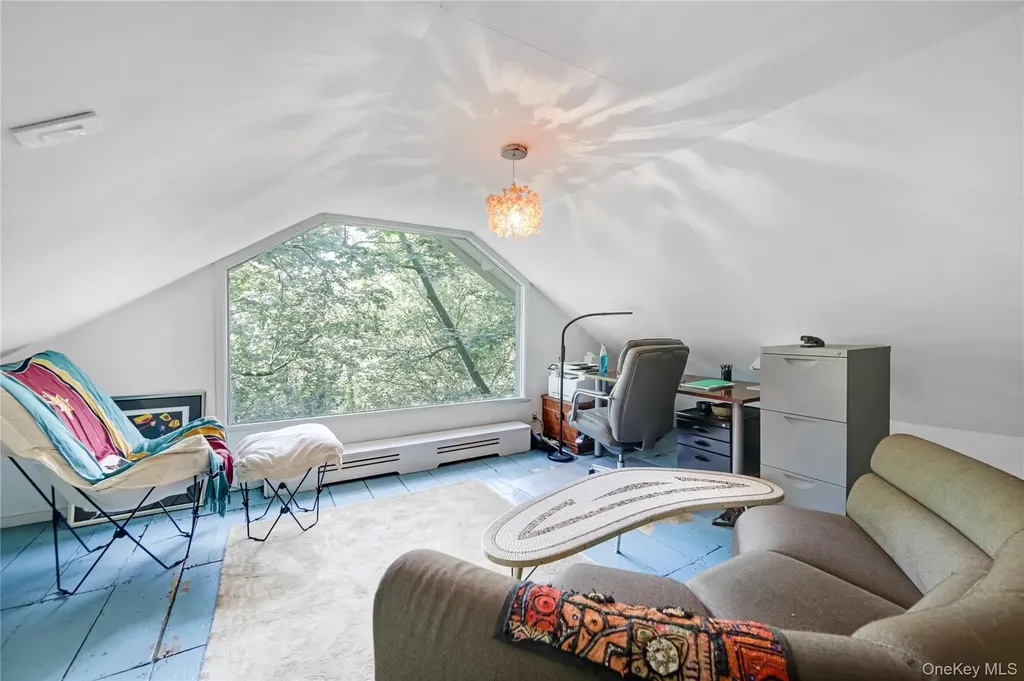 2253 Edsall Avenue Bronx NY 10463