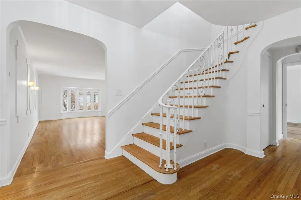 55 Del Rey Drive Mount Vernon NY 10552