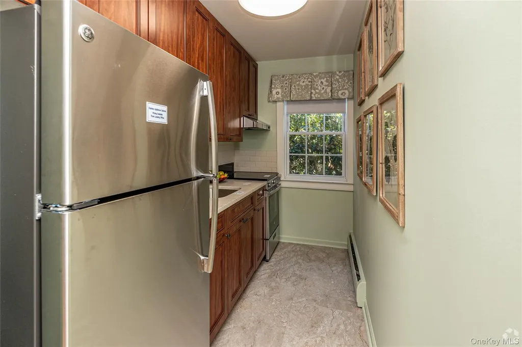 11 Commodore Lane West Babylon NY 11704