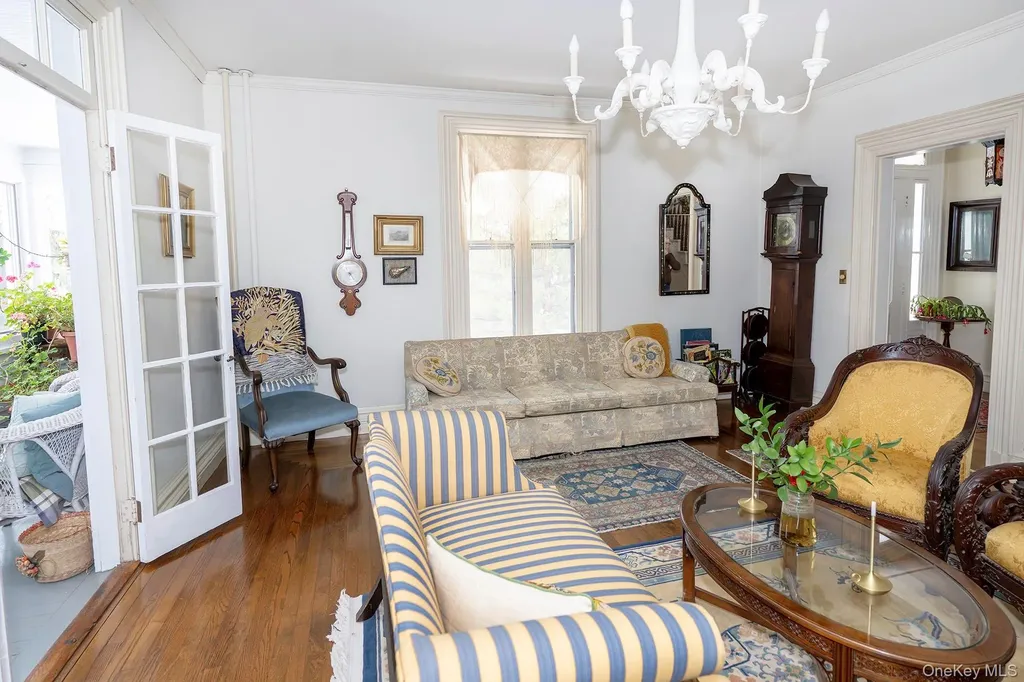 819 Van Wagner Road Poughkeepsie NY 12601