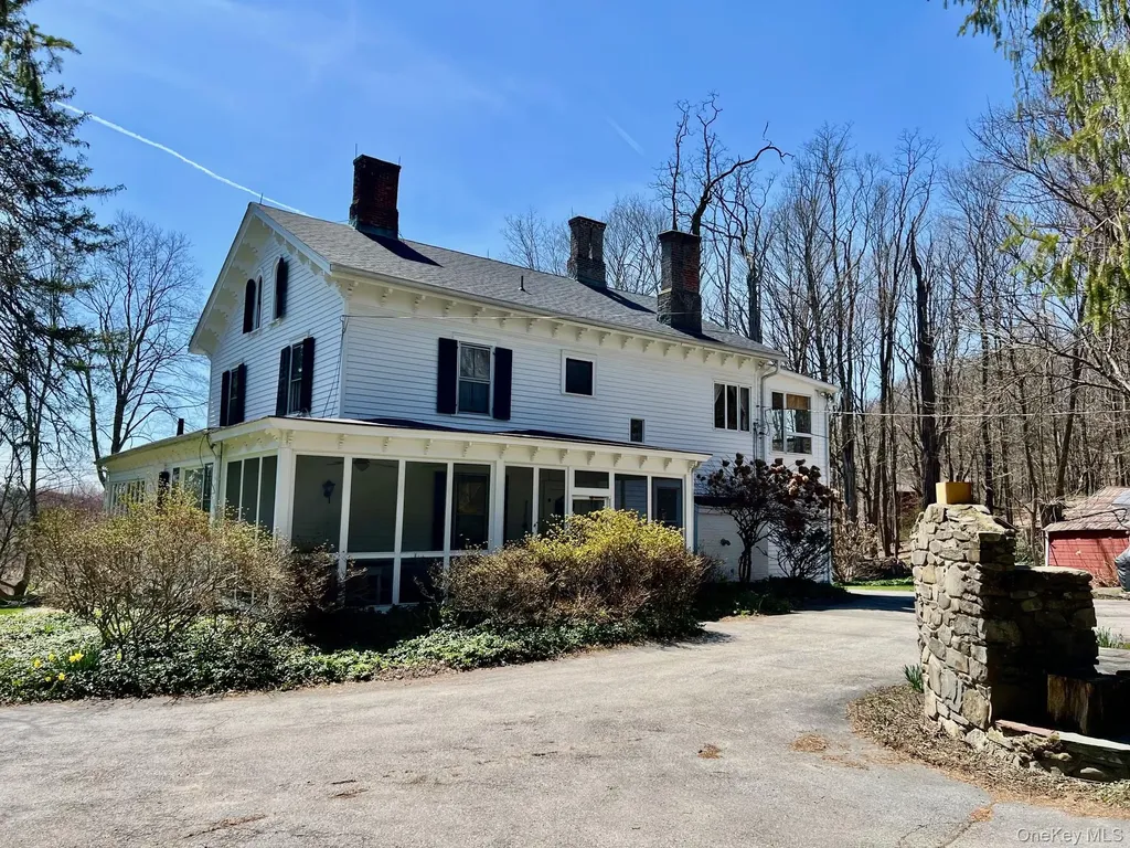 819 Van Wagner Road Poughkeepsie NY 12601