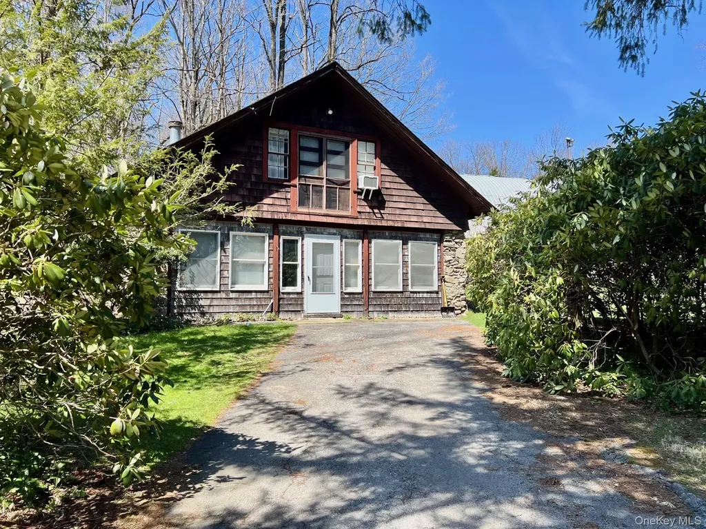 819 Van Wagner Road Poughkeepsie NY 12601