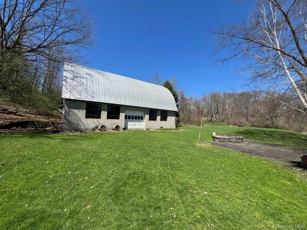 819 Van Wagner Road Poughkeepsie NY 12601