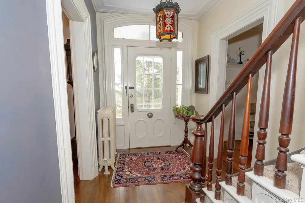 819 Van Wagner Road Poughkeepsie NY 12601
