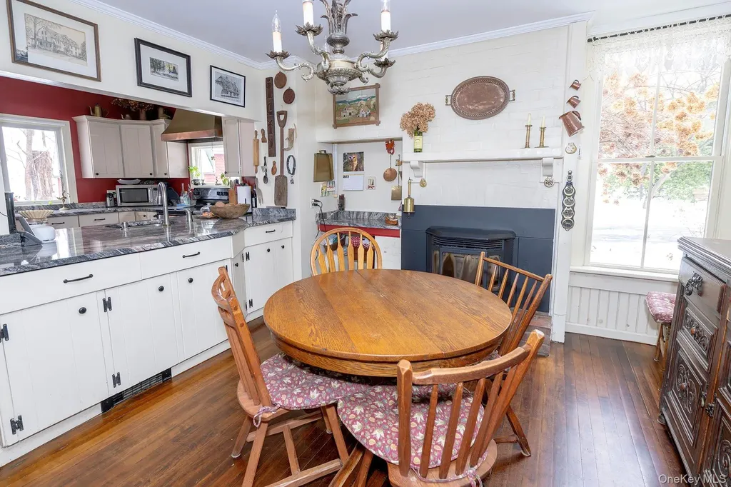 819 Van Wagner Road Poughkeepsie NY 12601