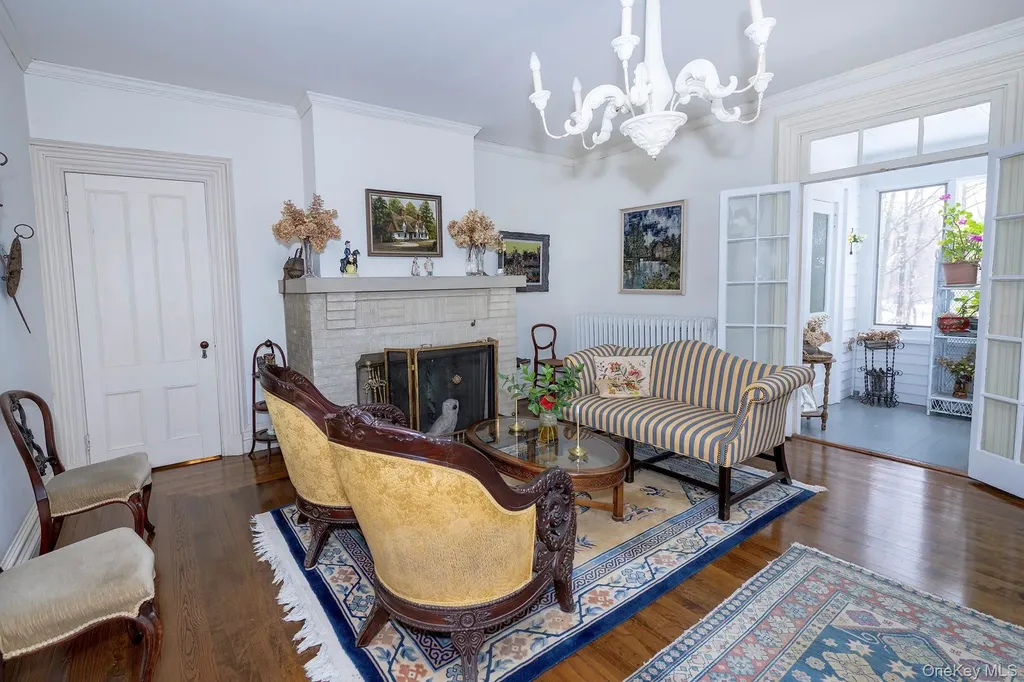 819 Van Wagner Road Poughkeepsie NY 12601